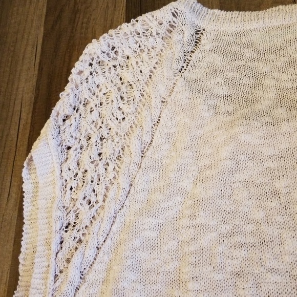 Large Off White Sweater. - Picture 4 of 6